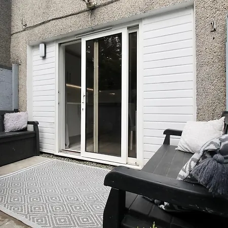 Katie'S House Apartment Cumbernauld Exterior photo